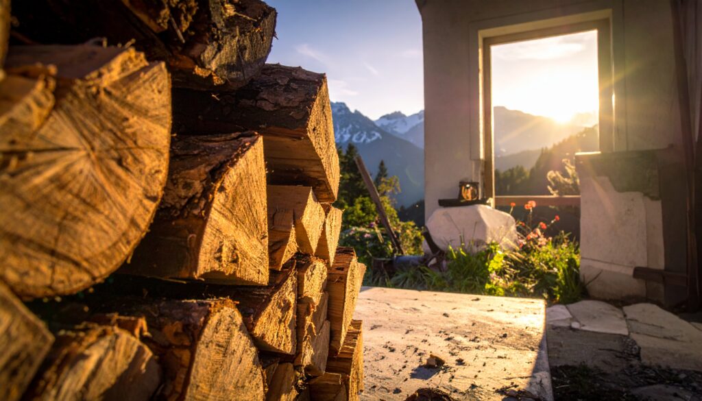 Ster Brennholz verständlich erklärt: Maße, Preise, Umrechnung auf brennholz-24.de